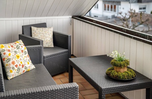 Fluorn Apartment | nThe fine address ‘Romanu’ with balcony and WLAN