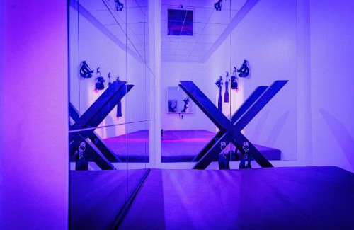 Thiers-sur-Theve Apartment | Nuit Sauvage - Love Room pour Fantasmes Réalisés