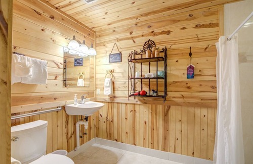 Helen House | NVM Cowboy Wisdom - Pet Friendly Room at the Nacoochee Valley Motel