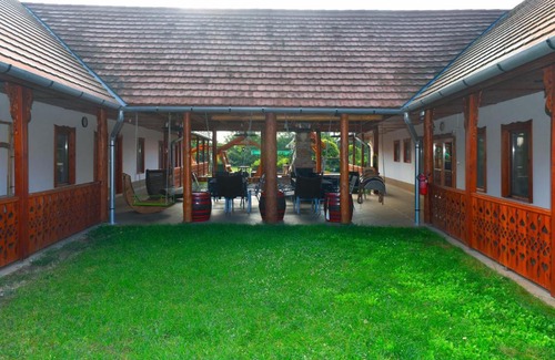 Szegi House | Nyakigláb Villa