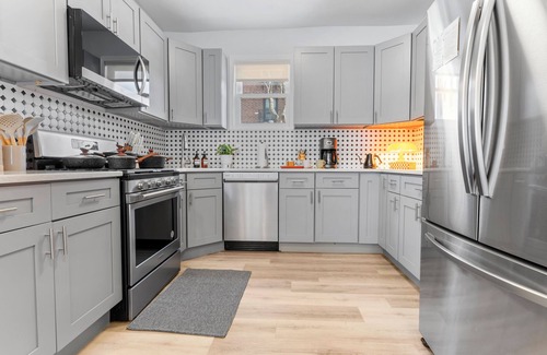 Constable Hook House | NYC Neighbor Duplex Delight 35 mins w/Parking