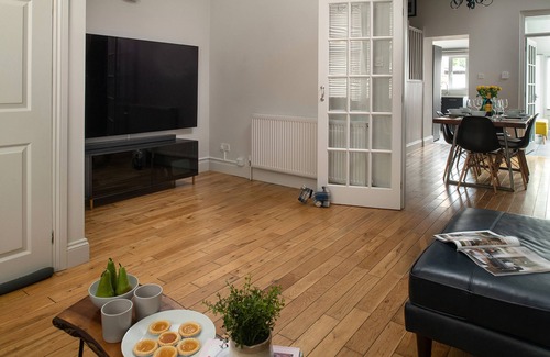 Llanrwst Cottage | NYTHFA, pet friendly, luxury holiday cottage in Llanrwst