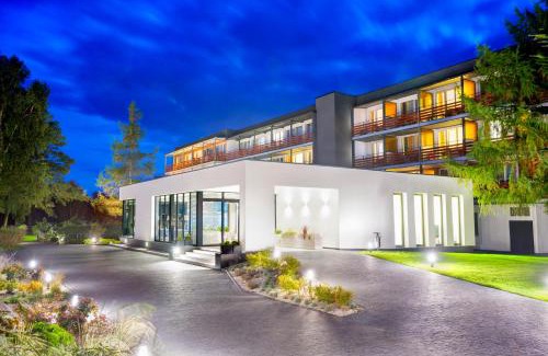 Dzwirzyno Resort | Ośrodek Wypoczynkowo-Rehabilitacyjny "Bryza"
