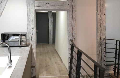 Issigeac Cottage | Ô Coeur d'Issigeac, spacious loft of the 15th century.