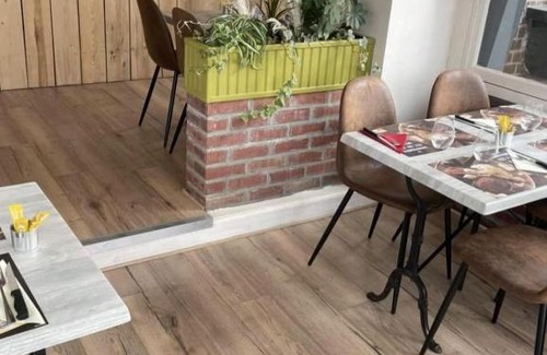 Aumale Hotel | o deux aumale