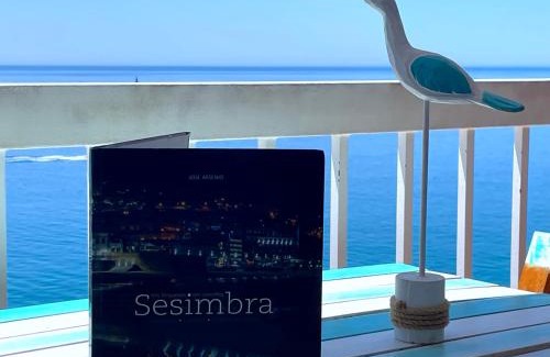 Santiago Apartment | O som das ondas - vista soberba de mar
