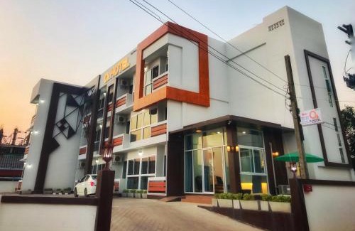 Sakon Nakhon Hotel | O2 Hotel สกลนคร (โรงแรม โอทู สกลนคร)