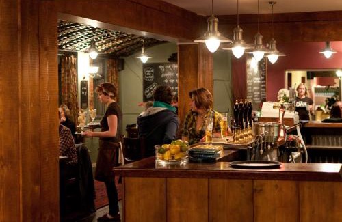 Upton Snodsbury Hotel | Oak Inn