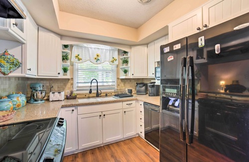 Tranquil Harbour House | Oak Island Home w/Fenced Yard, Walk to Long Beach