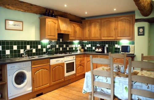 Washbourne Cottage | OAK TREE, pet friendly, character holiday cottage in Halwell