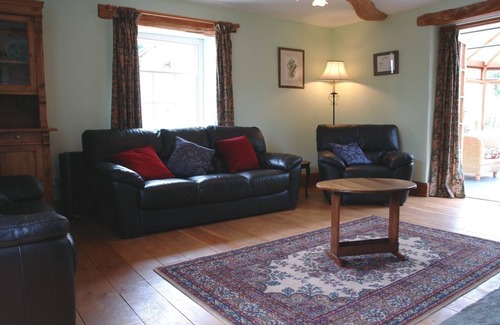 Washbourne Cottage | OAK TREE, pet friendly, character holiday cottage in Halwell