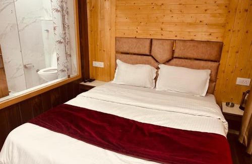 Shimla Hotel | Oak View - A Pine Tree Resort