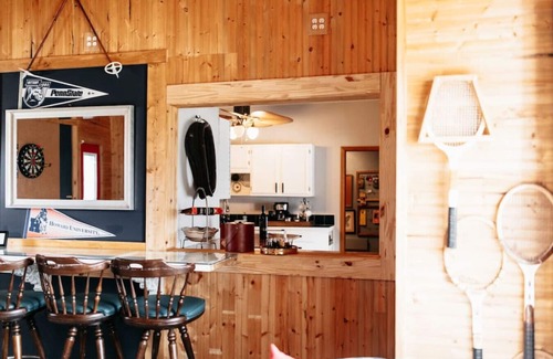 Afton House | Oak View Game Room & Hiking Trails at Hidden Creek