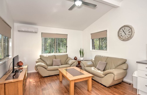 Gheerulla Cabin | Oakey Creek Private Retreat - Secluded Romantic Getaway Just For Couples
