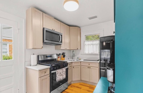 Gateway Park House | Oakview - Close to UF & Downtown