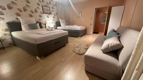 Untermeitingen Apartment | Oase1 mit Parkplatz, Automatische Kaffeemaschine und Küche