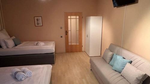 Untermeitingen Apartment | Oase1 mit Parkplatz, Automatische Kaffeemaschine und Küche