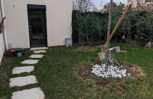 Saint-Gratien Apartment | Oasis de Verdure à 15 min de Paris : Studio Avec un Coin Repas en Plein air !