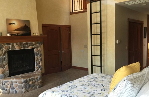 Newberg House | Oasis in the Heart of Wine Country Yet 20 Minutes from Portland