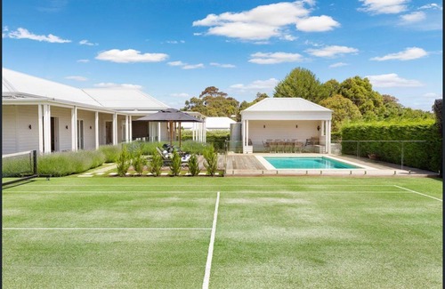 Flinders House | Oasis of Flinders is a rare gem