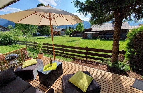 Oberammergau Apartment | Oasis of peace and well-being in Oberammergau, wonderful mountain views, terrace, garage