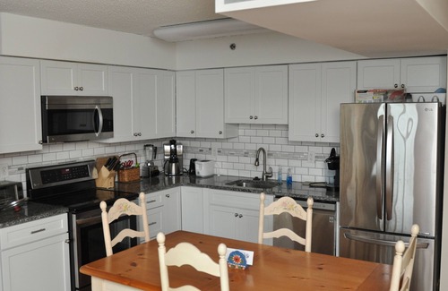 North Ocean City Condo | OCEAN AND FRONT VIEWS! - 17th Flr ~winter/spring deals~ INDOOR POOLS YEAR ROUND