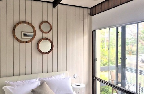 Mollymook Beach House | Ocean Breeze Mollymook Beach