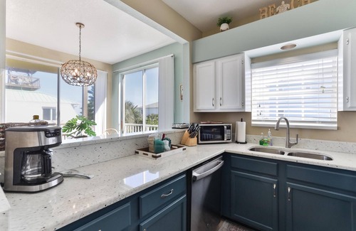 New Smyrna Beach Condo | Ocean Club at Turtlemound 107 - 2 bedroom 1 bath