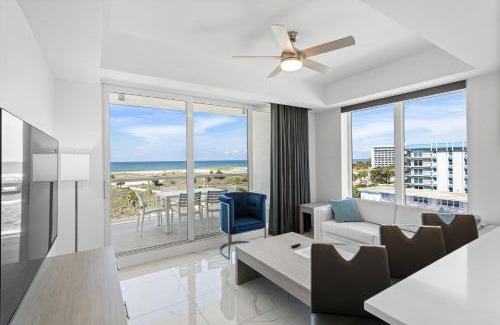 Treasure Island Hotel | Ocean Club Treasure Island Hotel
