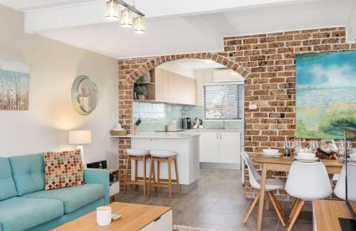 Mollymook House | Ocean Cove - cosy retreat steps from beach & cafes
