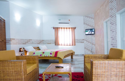 Grand-Bassam Hotel | Ocean Et Lagune