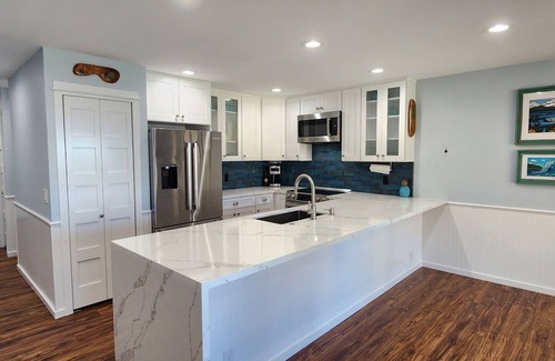 Kailua-Kona Condo | Ocean Front - Air conditioned Condo - Minutes From Downtown Kona, STVR-19-376325