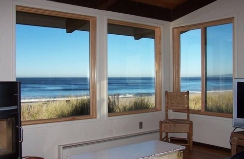 Watsonville House | Ocean Front family Home with Panoramic Views