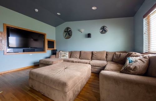 Newport House | Ocean Front Home in the Heart of Newport