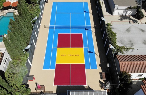 Bluff Park House | OCEAN front house with full PICKLEBALL & TENNIS court.