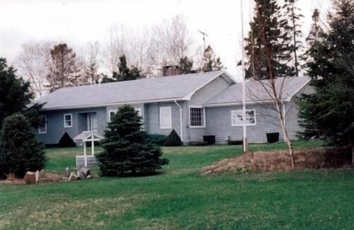 Milbridge Cottage | Ocean front house with two private beaches- on a peninsula-spectacular views!