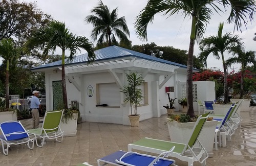 Tavernier Condo | Ocean Front Private Beach, Pool/Hot Tub, Pool Bar, Marina with Cafe