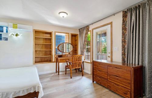 Capitol Hill House | Ocean Grace in Capitol Hill