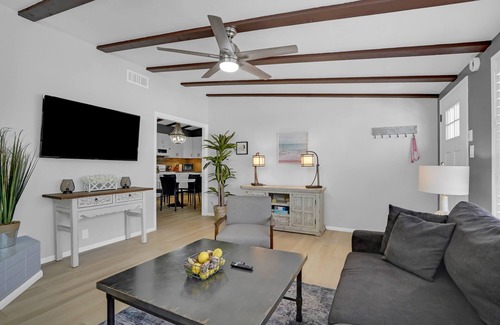 Oxnard House | Ocean just Steps Away! Family and Dog-Friendly with Firepit, Boogie Board!