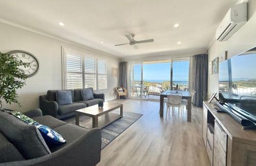 Caves Beach Villa | Ocean Mist at Caves Beach Villas