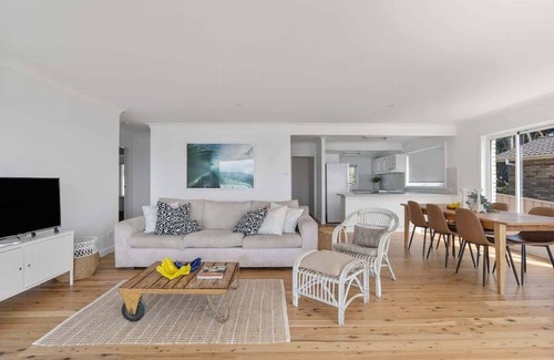 Ulladulla Apartment | Ocean Overlook Summar