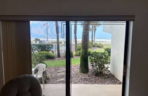 Ormond Shores Estates Condo | OCEAN & POOL VIEW 2/2 CONDO IN ORMOND BEACH FL COMFORTABLE W/CABLE & WIFI, WOW !