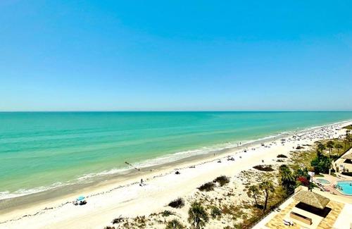 Madeira Beach Hotel | Ocean Sands I 1002