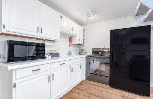 Ocean Shores Ski Chalet | Ocean Shores cozy chalet located within steps from the beach