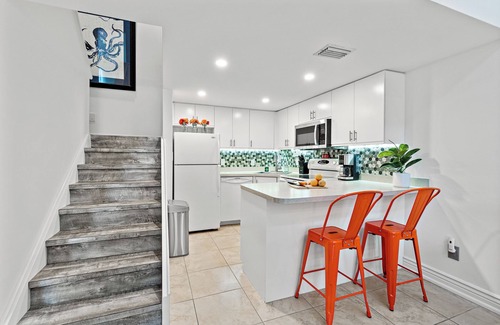 Cape Caneveral Beach Gardens Condo | Ocean View, 2 Primary Suites, Heated Pool, Beach