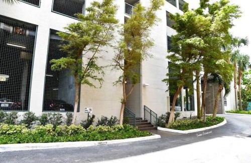 Coconut Grove Apartment | Ocean View 2bd2bth Hotel In Coconut Grove