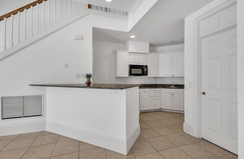 North Forest Beach House | Ocean View, 3-Patio, 6BR, 6300sf Home w/Pool; 50 Steps to Beach, Coligny Circle!