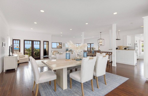 Gas Lamp Section House | OCEAN VIEW/Amazing 4 Bedroom/AC/Walk to Beach!
