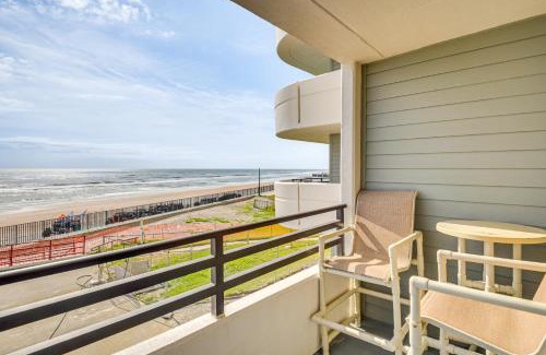 Daytona Beach Apartment | Ocean-View Balcony Daytona Beach Family Getaway!