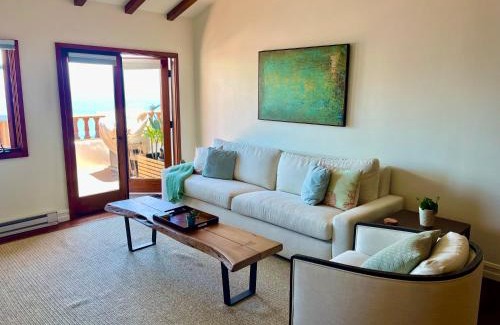 Avalon Villa | Ocean-view Condo W Hot Tub & Golf Cart